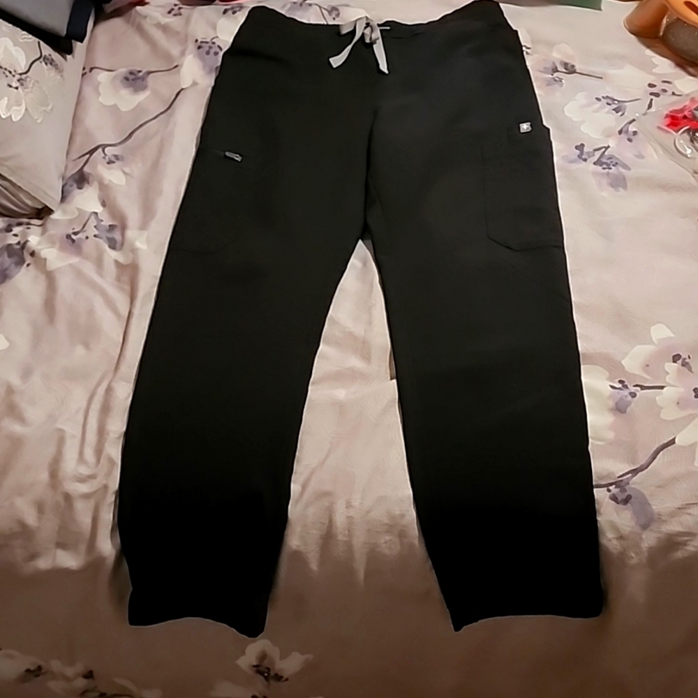 Figs Yola skinny scrub pants
